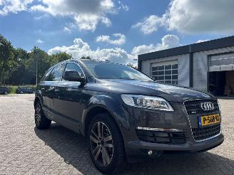 Audi Q7 4.2 picture 8
