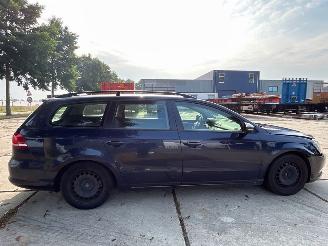 Volkswagen Passat 1.6 TDI 16V Bluemotion Combi/o  Diesel 1.598cc 77kW (105pk) FWD 2010-08/2014-12  CAYC picture 20