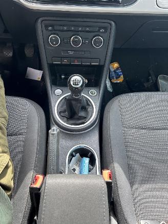 Volkswagen Beetle 1.2 TSI Hatchback 2Dr Benzine 1.197cc 77kW (105pk) FWD 2011-07/2019-07  CBZB picture 26