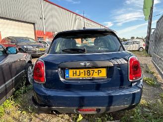 Mini One 1.2 12V One Hatchback 4Dr Benzine 1.198cc 75kW (102pk) FWD 2014-05/2017-10 (XS11; XS12) B38A12A picture 12