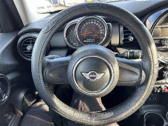 Mini One 1.2 12V One Hatchback 4Dr Benzine 1.198cc 75kW (102pk) FWD 2014-05/2017-10 (XS11; XS12) B38A12A picture 14