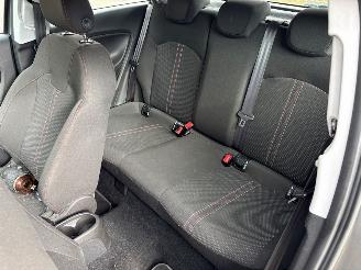 Opel Corsa-E 1.4 16V Hatchback  Benzine 1.398cc 66kW (90pk) FWD 2014-09  B14XER picture 15