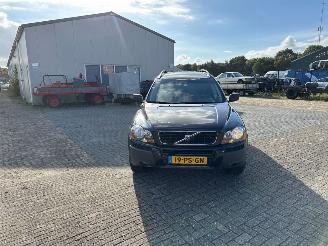 Voiture accidenté Volvo Xc-90 2.4 D5 20V SUV  Diesel 2.401cc 120kW (163pk) 4x4 2004/10