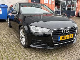 Audi A4 LIMOUSINE picture 14