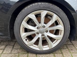 Audi A4 LIMOUSINE picture 17