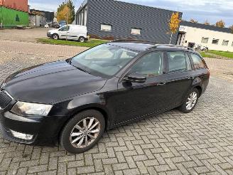 Skoda Octavia 1.2 TSI 16V Combi/o 4Dr Benzine 1.197cc 77kW (105pk) FWD 2012-11/2020-07  CJZA picture 4
