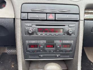 Audi A4 2.4 V6 30V Cabrio  Benzine 2.393cc 125kW FWD 2002-04/2005-12 (8H7) BDV picture 19