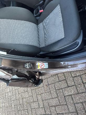 Volkswagen Polo 1.2 12V Hatchback  Benzine 1.198cc 44kW (60pk) FWD 2009-06/2014-05  CGPB picture 16