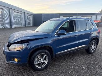 Schadeauto Volkswagen Tiguan 2.0 TDI 16V SUV  Diesel 1.968cc 103kW (140pk) FWD 2011-05/2018-07 (5N2) CFFB 2012/4