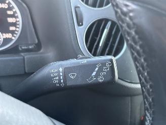 Volkswagen Tiguan 2.0 TDI 16V SUV  Diesel 1.968cc 103kW (140pk) FWD 2011-05/2018-07 (5N2) CFFB picture 25