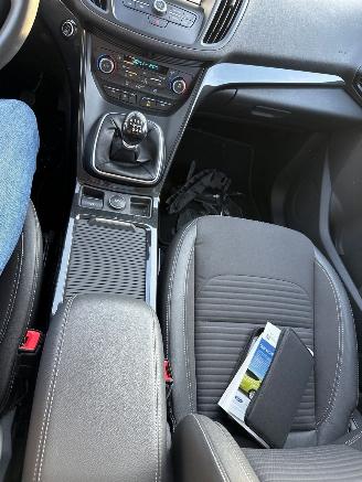 Ford Kuga 1.5 EcoBoost 16V 150 SUV  Benzine 1.499cc 110kW (150pk) FWD picture 22