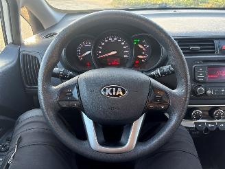 Kia Rio 1.2 CVVT 16V Hatchback  Benzine 1.248cc 63kW (86pk) FWD 2011-09/2017-12 (UBA5P3; UBA5P4; UBA5P7; UBA5P8; UBF5P3; UBF5P4; UBF5P7; UBF5P8) G4LA5 picture 29