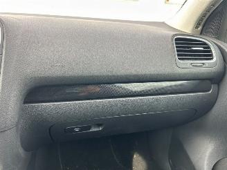 Volkswagen Golf 1.4 TSI 122 16V Hatchback  Benzine 1.390cc 90kW (122pk) FWD 2008-10/2012-11  CAXA picture 16