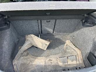 Volkswagen Golf 1.4 TSI 122 16V Hatchback  Benzine 1.390cc 90kW (122pk) FWD 2008-10/2012-11  CAXA picture 15