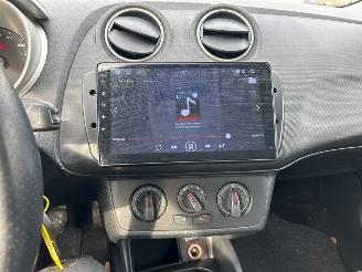 Seat Ibiza 1.2 TSI Hatchback 4Dr Benzine 1,197cc 77kW (105pk) FWD 2010-09/2012-03 (6J5) CBZB picture 29