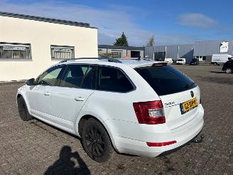 Skoda Octavia 1.6 TDI Greenline 16V Combi/o 4Dr Diesel 1.598cc 81kW (110pk) FWD 2015-06/2020-07  CXXB picture 5