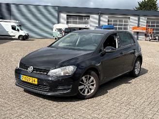 Schadeauto Volkswagen Golf 1.2 TSI 16V Hatchback  Benzine 1.197cc 63kW (86pk) FWD 2012-08/2017-03  CJZB 2013/4