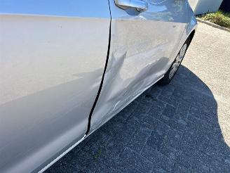 Volkswagen Golf 1.2 TSI BlueMotion 16V Combi/o  Benzine 1.197cc 77kW (105pk) FWD 2013-04/2020-08  CJZA picture 12