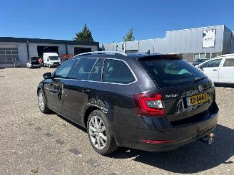 Skoda Octavia 1.0 TSI 12V Combi/o 4Dr Benzine 999cc 85kW (116pk) FWD 2018-08/2020-07  DKRF picture 4