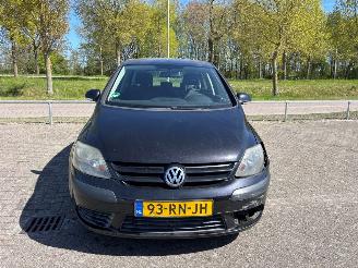 Volkswagen Golf 1.6 FSI 16V MPV  Benzine 1.598cc 85kW (116pk) FWD 2004-12/2008-05 (5M1) BLF; EURO4 picture 2