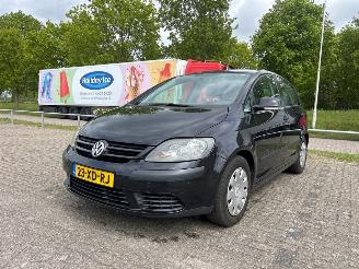 Volkswagen Golf plus 1.9 TDI 105 MPV  Diesel 1.896cc 77kW (105pk) FWD 2006-05/2009-01 (5M1) BXE picture 2
