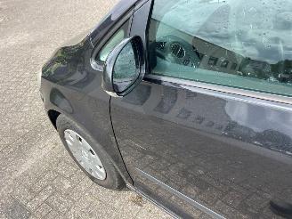 Volkswagen Golf plus 1.9 TDI 105 MPV  Diesel 1.896cc 77kW (105pk) FWD 2006-05/2009-01 (5M1) BXE picture 14