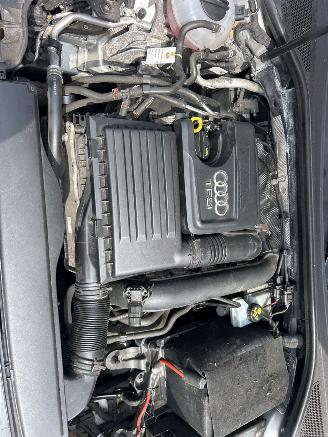 Audi A3 1.4 TFSI ACT 16V Hatchback 4Dr Benzine 1.395cc 103kW (140pk) FWD 2013-03/2014-04 (8VA; 8VF) CPTA picture 24