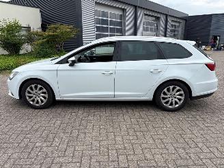 Seat Leon 1.6 TDI Ecomotive 16V Combi/o 4Dr Diesel 1.598cc 81kW (110pk) FWD 2013-09/2018-08  CRKB ST picture 3