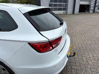 Seat Leon 1.6 TDI Ecomotive 16V Combi/o 4Dr Diesel 1.598cc 81kW (110pk) FWD 2013-09/2018-08  CRKB ST picture 11