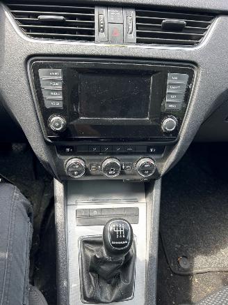 Skoda Octavia 1.6 TDI Greenline 16V Combi/o 4Dr Diesel 1.598cc 81kW (110pk) FWD 2013-05/2020-07  CRKB picture 26
