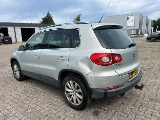 Volkswagen Tiguan 1.4 TSI 16V SUV  Benzine 1.390cc 110kW (150pk) FWD 2008-03/2011-05 (5N1) CAVA picture 3