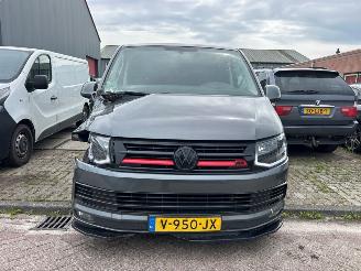 Vaurioauto  passenger cars Volkswagen Transporter 2.0 TDI DRF Bestel  Diesel 1,968cc 75kW (102pk) FWD 2015-04/2019-12  CXGB 2017/11