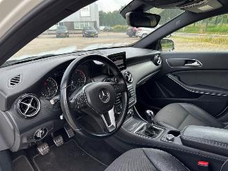 Mercedes A-klasse 1.5 A-180 CDI, A-180d 16V Hatchback  Diesel 1.461cc 80kW (109pk) FWD 2012-06/2018-05 (176.012; 176.212) OM607951; K9K picture 13