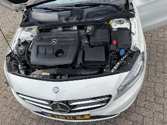 Mercedes A-klasse 1.5 A-180 CDI, A-180d 16V Hatchback  Diesel 1.461cc 80kW (109pk) FWD 2012-06/2018-05 (176.012; 176.212) OM607951; K9K picture 21
