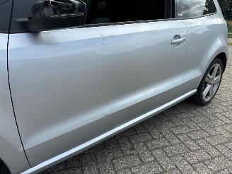Volkswagen Polo 1.6 TDI 16V 90 Hatchback  Diesel 1,598cc 66kW (90pk) FWD 2009-06/2014-05  CAYB picture 4