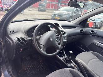 Peugeot 206 1.4 XR,XS,XT,Gentry Hatchback  Benzine 1.360cc 55kW (75pk) FWD 2005-04/2012-12 (2CKFW; 2AKFW) TU3A; KFW picture 9