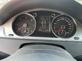 Volkswagen Passat  picture 15