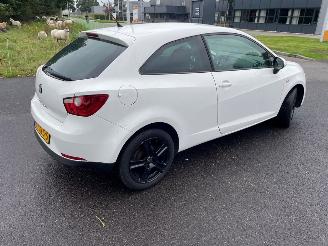Seat Ibiza 1.2 12V Hatchback 2Dr Benzine 1.198cc 51kW (69pk) FWD 2009-06/2015-05 (6J1) CGPA picture 11