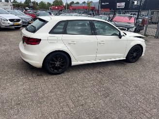 Audi A3 1.6 TDI Ultra 16V Hatchback 4Dr Diesel 1.598cc 81kW (110pk) FWD 2013-09/2015-04 (8VA; 8VF) CRKB picture 2
