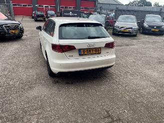 Audi A3 1.6 TDI Ultra 16V Hatchback 4Dr Diesel 1.598cc 81kW (110pk) FWD 2013-09/2015-04 (8VA; 8VF) CRKB picture 9