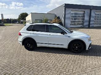 Volkswagen Tiguan 2.0 TDI 16V BlueMotion Technology SCR SUV  Diesel 1.968cc 110kW (150pk) FWD 2016-01/2024-04  DFGA; DTSB; DTSA picture 4