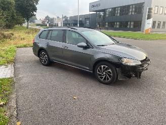 Volkswagen Golf  picture 2
