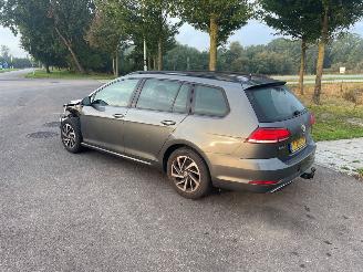 Volkswagen Golf  picture 6