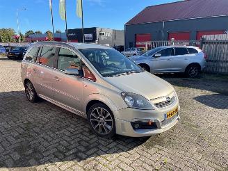 Opel Zafira 1.9 CDTI MPV  Diesel 1.910cc 88kW (120pk) RWD 2005-07/2015-04 (M75) Z19DT; EURO4 picture 10