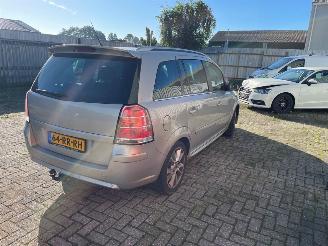 Opel Zafira 1.9 CDTI MPV  Diesel 1.910cc 88kW (120pk) RWD 2005-07/2015-04 (M75) Z19DT; EURO4 picture 8