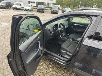 Skoda Karoq 1.0 TSI 12V SUV  Benzine 999cc 85kW (116pk) FWD 2018-09  DKRF picture 8