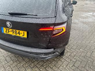 Skoda Karoq 1.0 TSI 12V SUV  Benzine 999cc 85kW (116pk) FWD 2018-09  DKRF picture 4