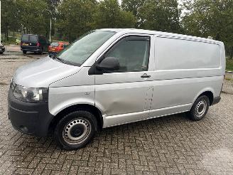 Volkswagen Transporter 2.0 TDI DRF Bestel  Diesel 1.968cc 62kW (84pk) FWD 2009-09/2015-08 (7E; 7F; 7H) CAAA picture 17