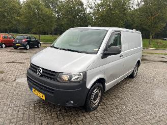 Volkswagen Transporter 2.0 TDI DRF Bestel Diesel 1.968cc 62kW (84pk) FWD 2009-09/2015-08 (7E; 7F; 7H) CAAA 2015/10