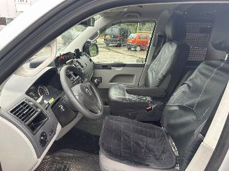 Volkswagen Transporter 2.0 TDI DRF Bestel  Diesel 1.968cc 62kW (84pk) FWD 2009-09/2015-08 (7E; 7F; 7H) CAAA picture 23